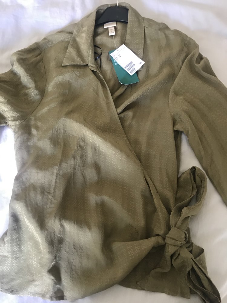Grüne Wickelbluse von H&M Trend