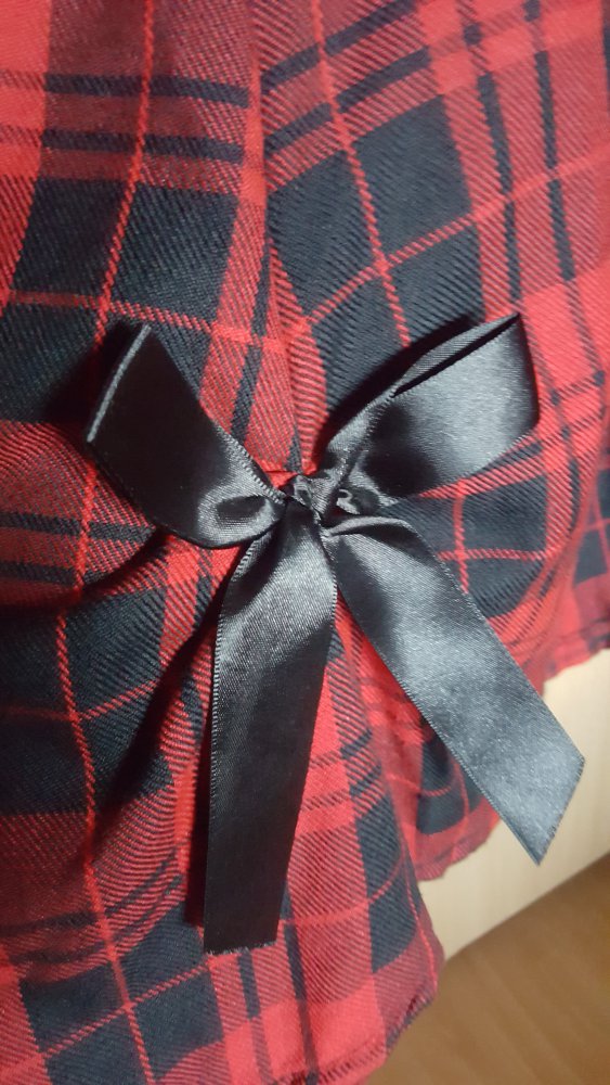 rot/schwarz karierter Mantel