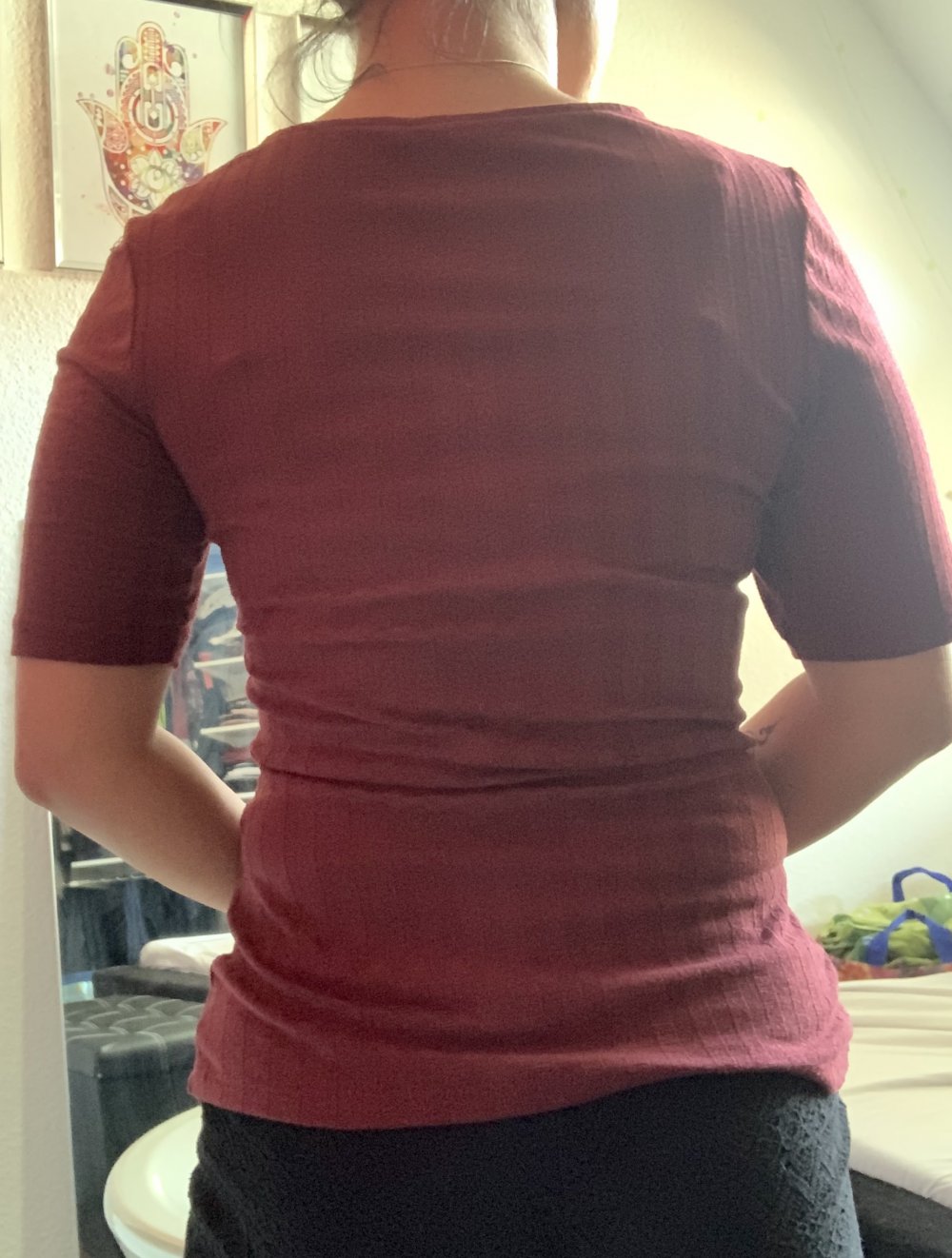 T-Shirt mit Cut-Out im Dekolleté, dunkel rot/ bordeaux 