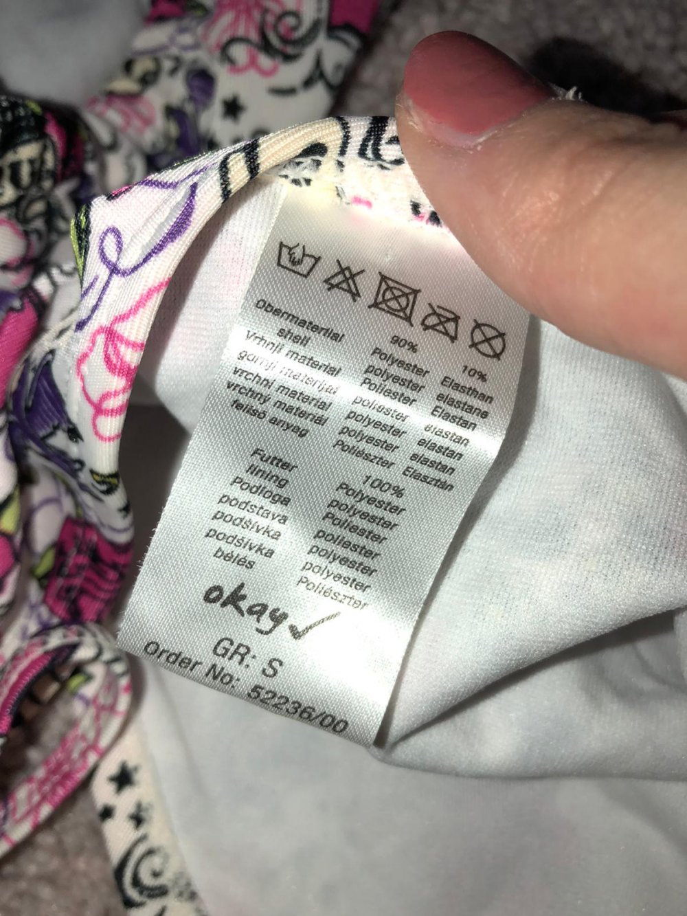 Bikini mit Muster, bunt