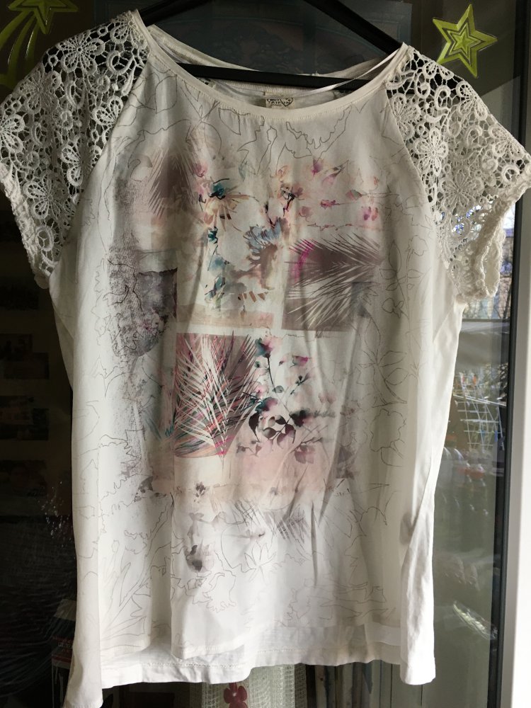 Bluse mit dezente Farben 