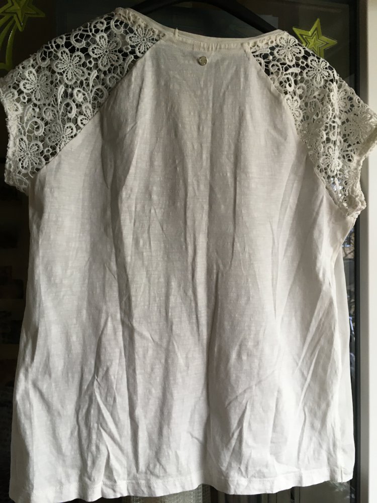 Bluse mit dezente Farben 