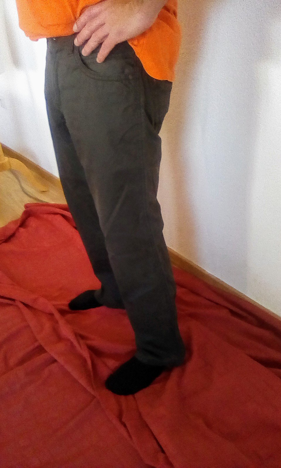 #espritformen leichte Herrenjeans in anthrazit-braun Größe 33/32