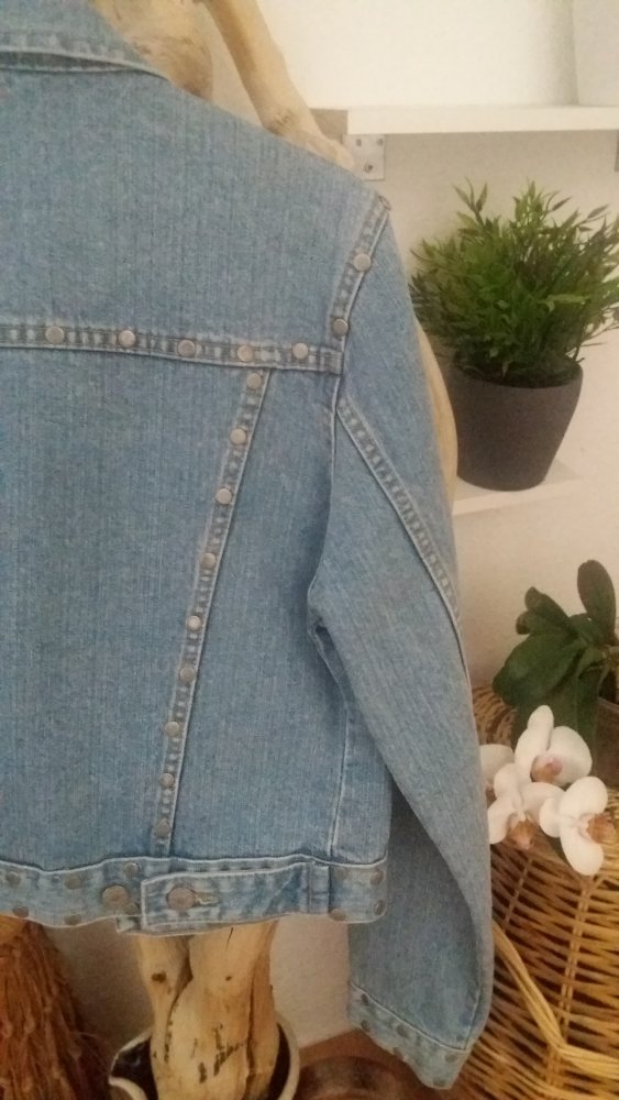 Madonna Damen kurze Jeansjacke Gr. 38