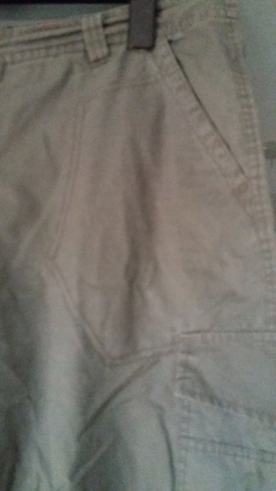 Foglie Rosse khaki Herrenshorts  Gr.48-50