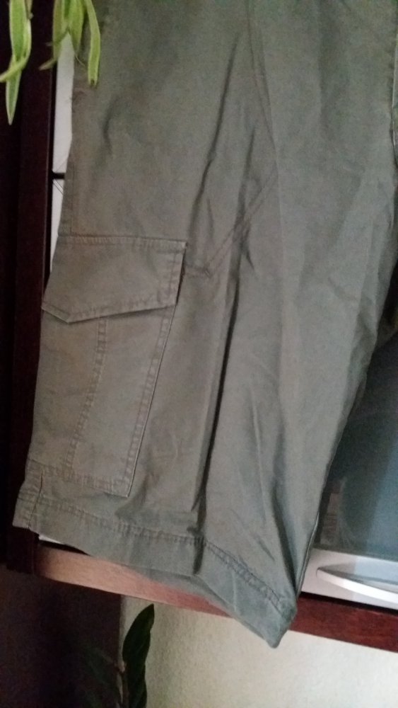 Foglie Rosse khaki Herrenshorts  Gr.48-50