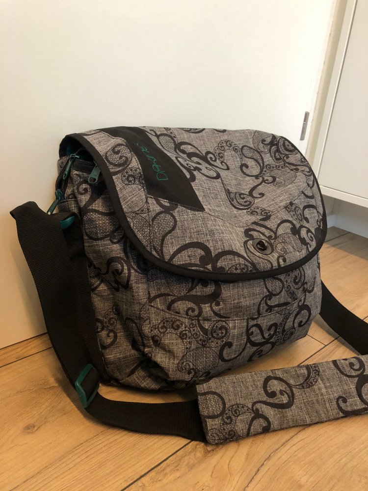 Dakine Laptop-Umhängetasche