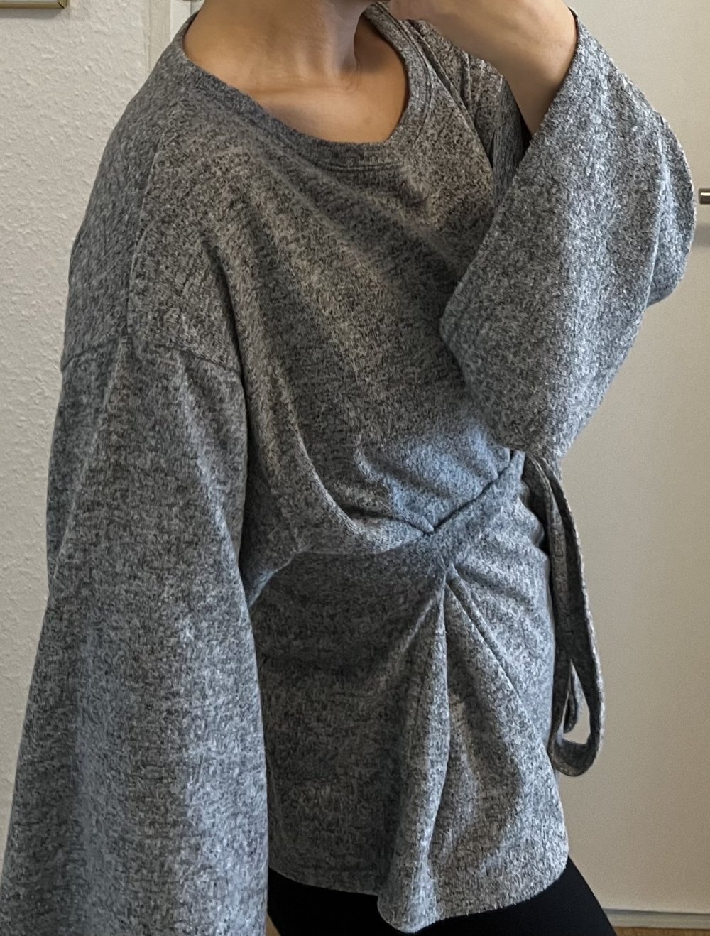 Oberteil mit breiten Ärmeln