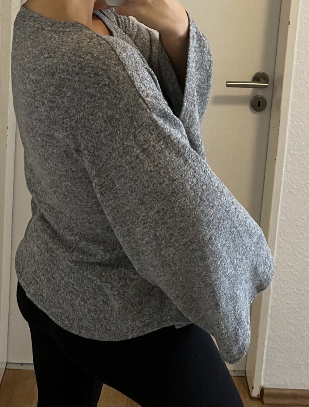 Oberteil mit breiten Ärmeln