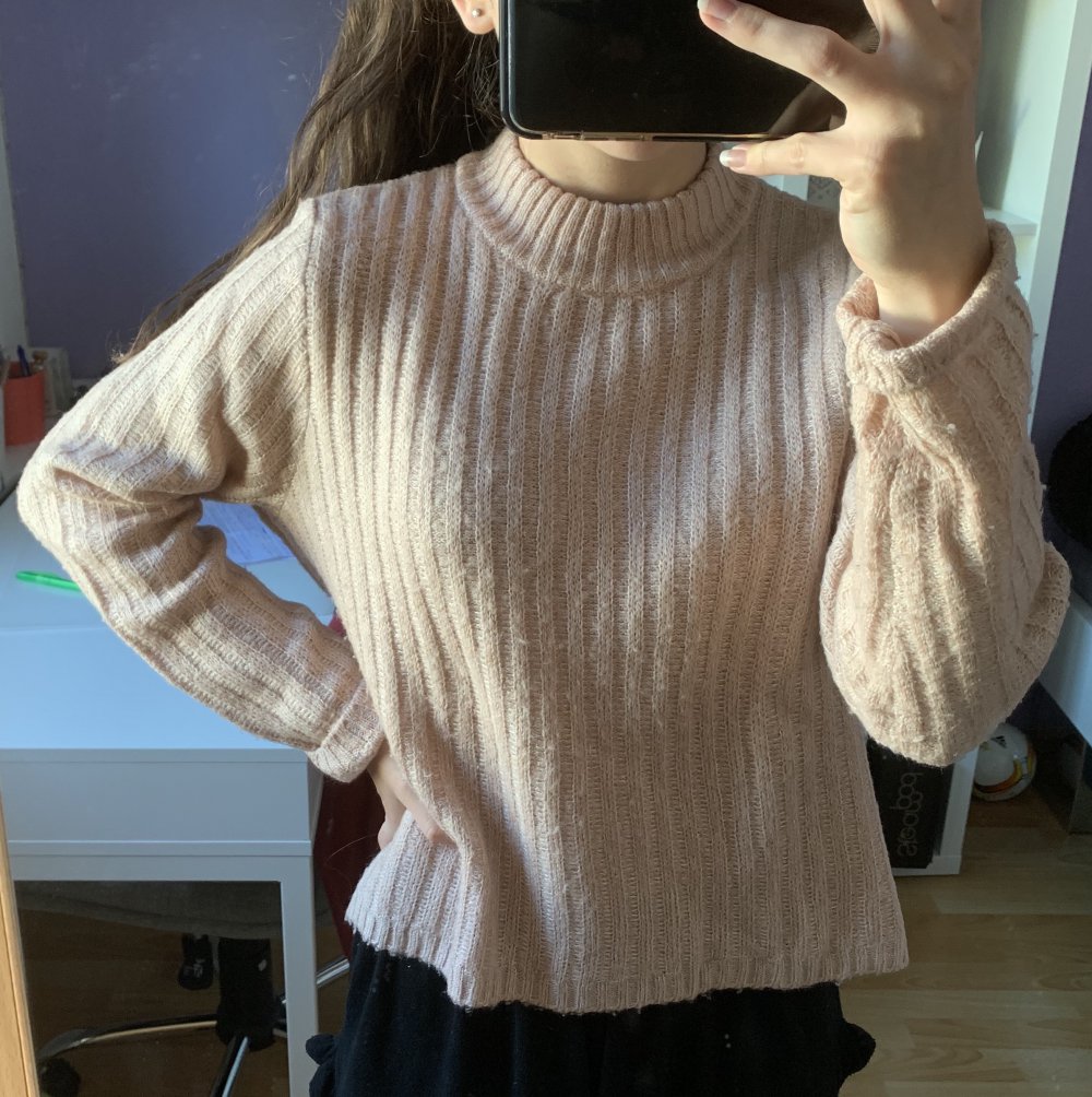 Rosa Pullover H&M