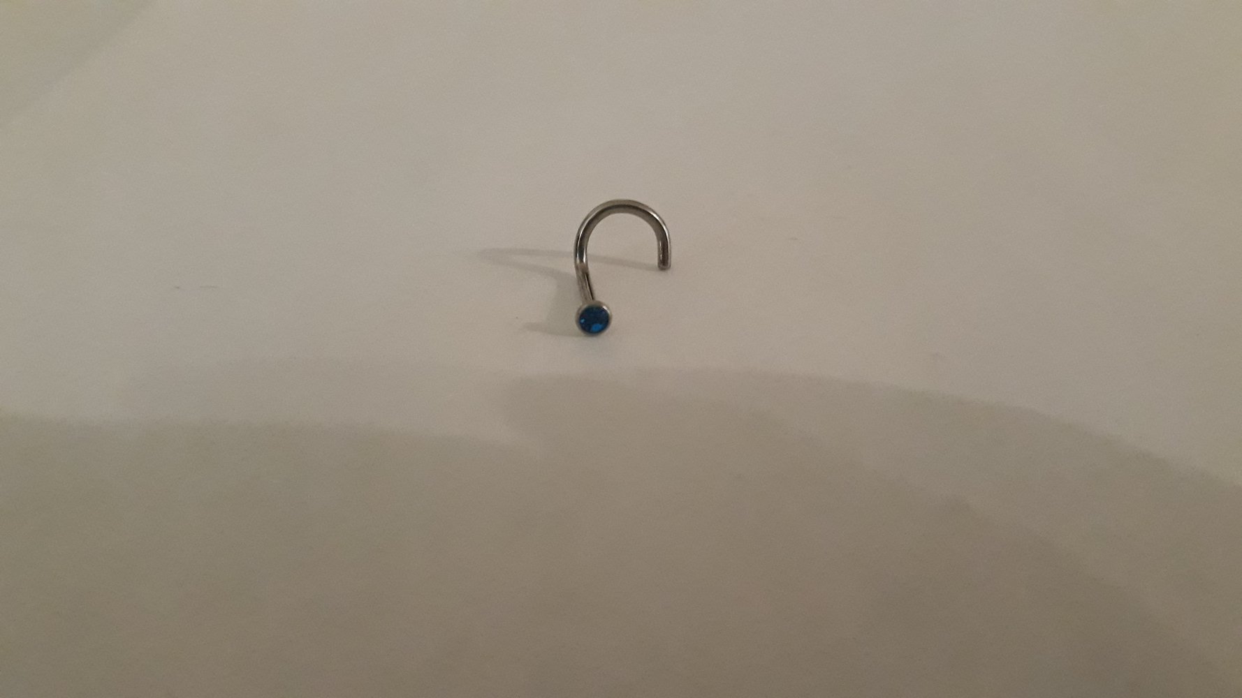 Nasenstecker blau