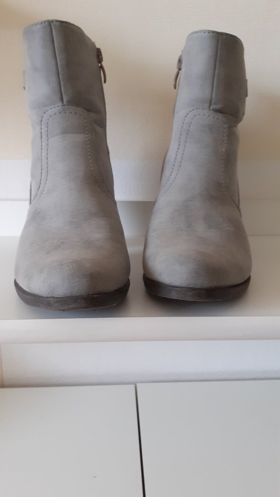 Stiefelette hellblau-grau 