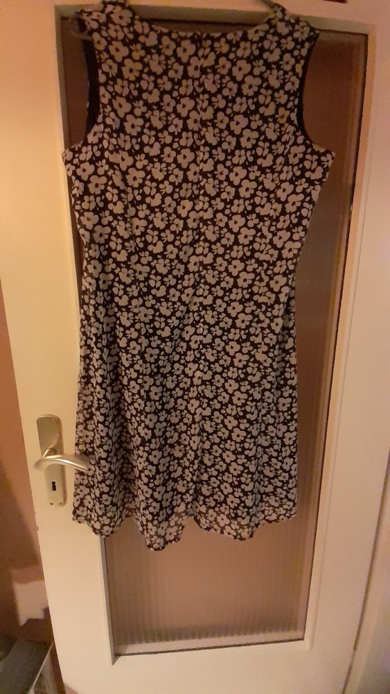 Sommerkleid mit Blümchen