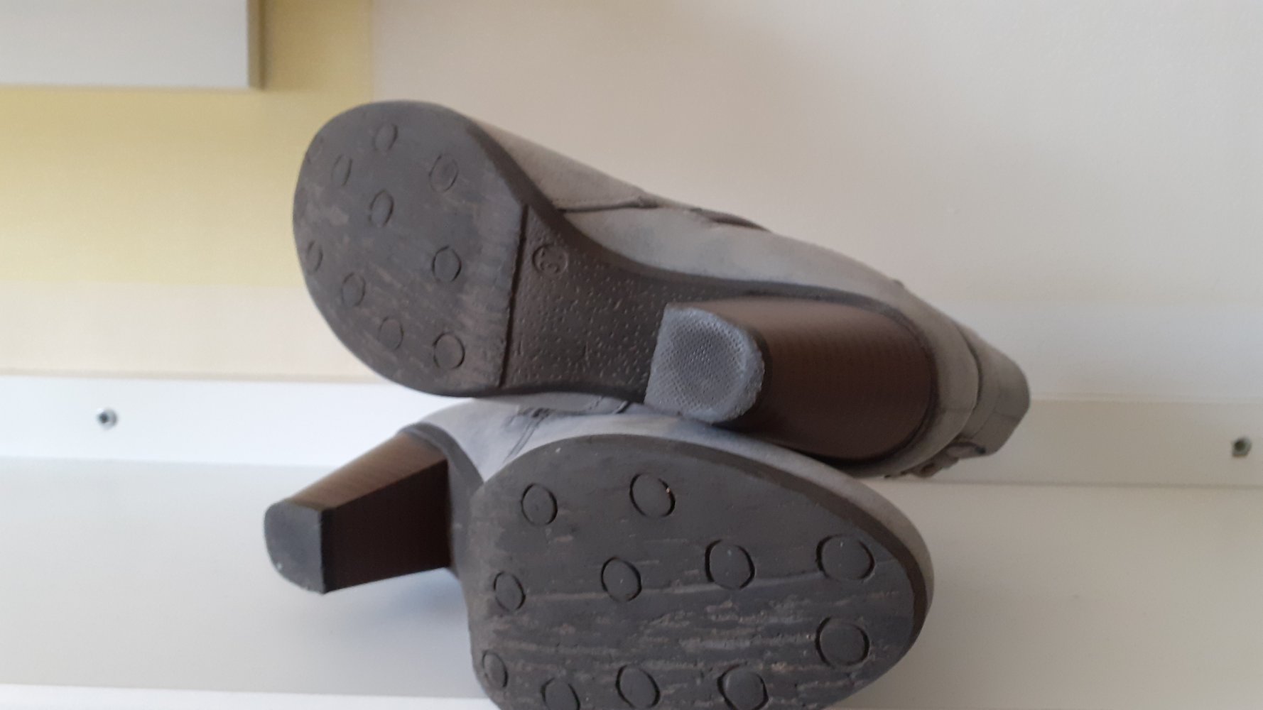 Stiefelette hellblau-grau 