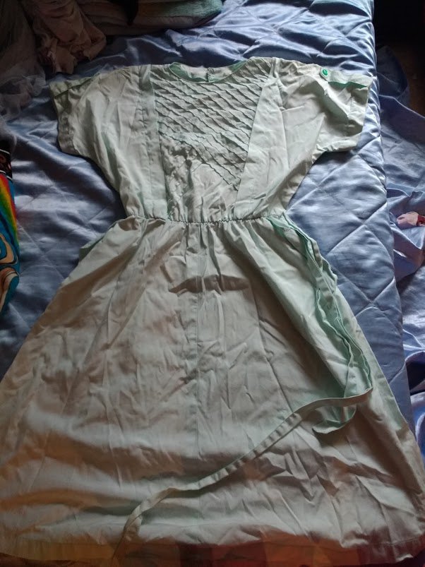 hübsches dünnes Sommerkleid minzgrün