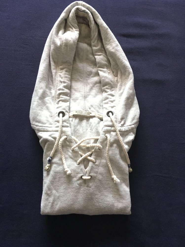 Lässiger Crop Hoodie Sweatshirt Kapuzenpulli Pullover langärmlig mit Schnürung von Maison Scotch in hell grau, Gr. XS