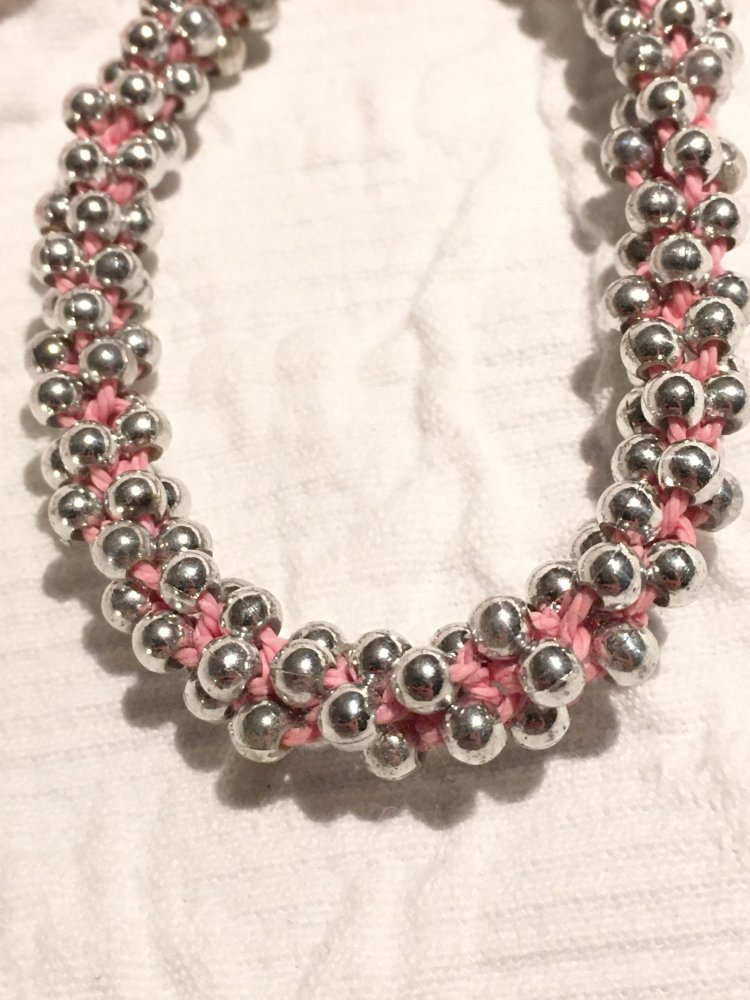 Armband rosa pink mit silber glitzernden Kugeln, one size, größenverstellbar, Freundschaftsarmband