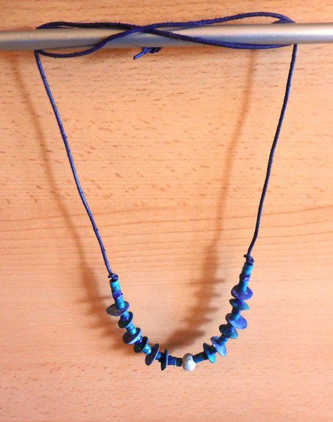 Moderne Halskette   Handarbeit  Ein Blickfang!