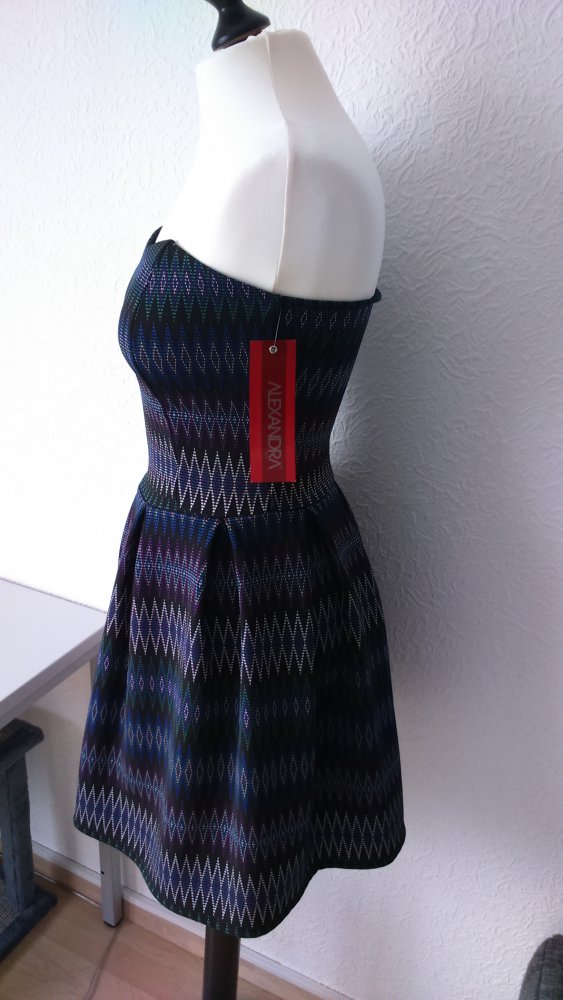 Schulterloses Ethnokleid Gr. 38