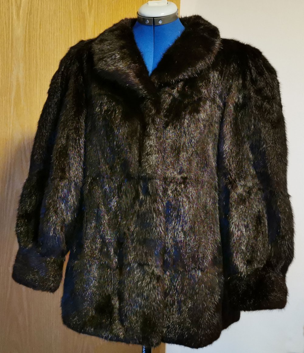 Echtpelzmantel, Pelzmantel, Fellmantel, echtes Fell Größe : 38