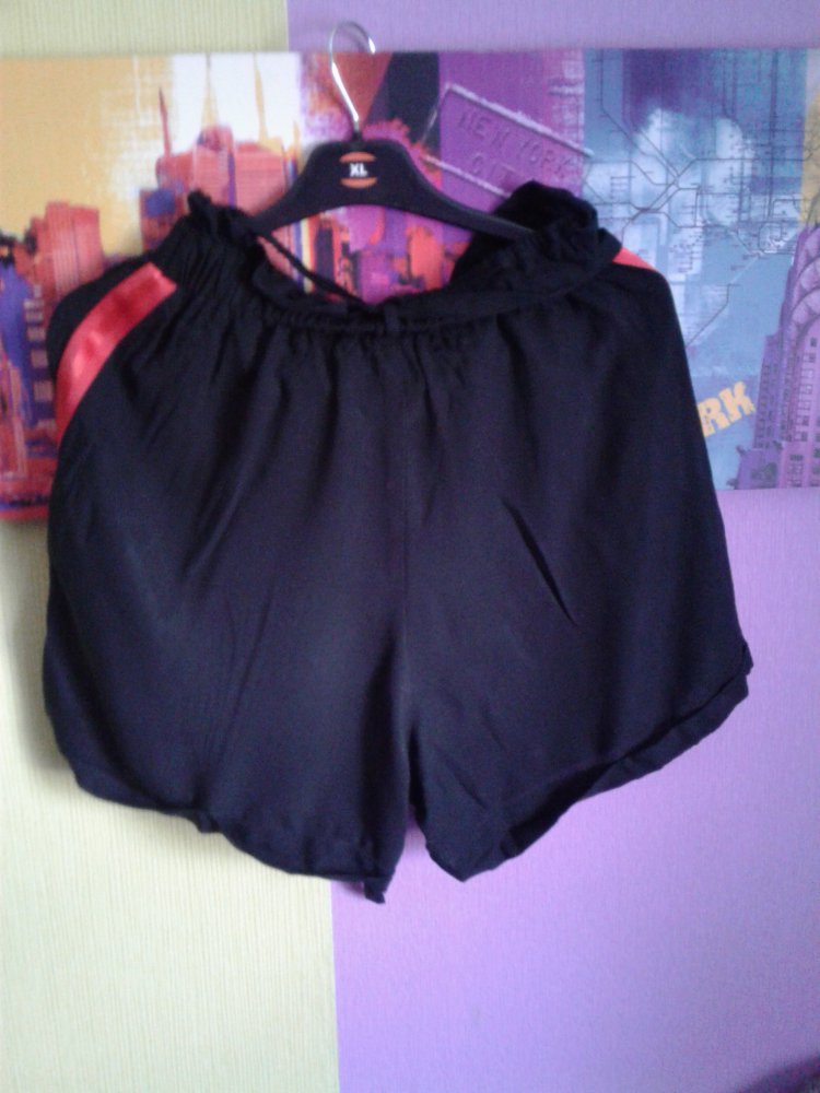  Kurze Hose gr.36 schwarz