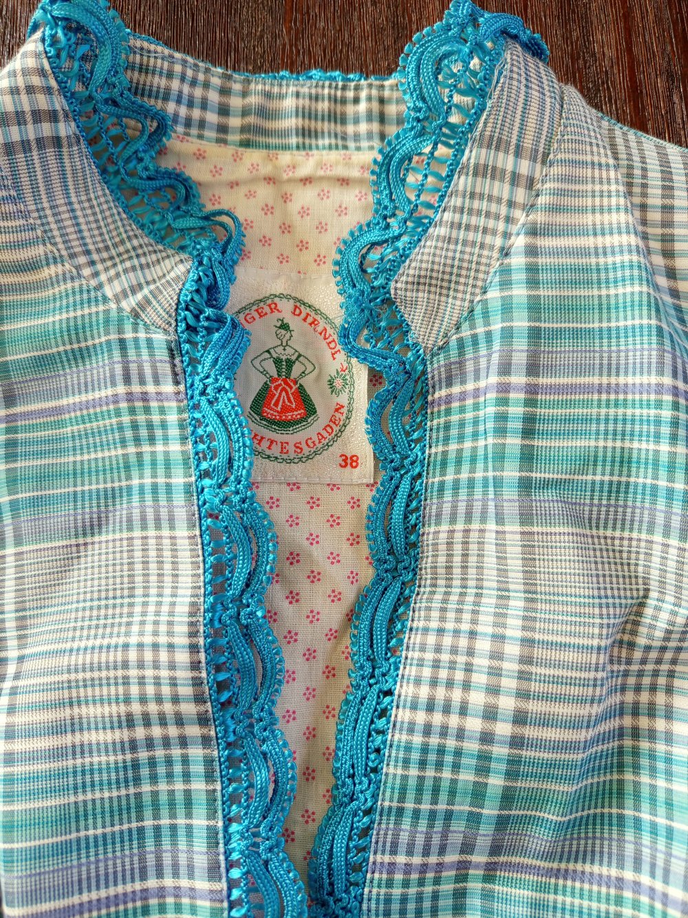 Neuwertiges Krüger Dirndl 