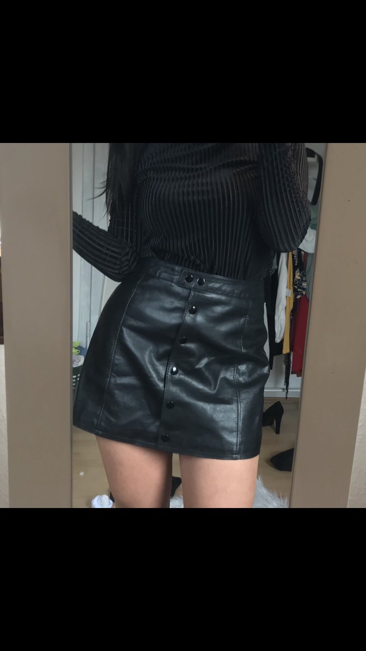 Lederrock kurz Knopfleiste XS/34