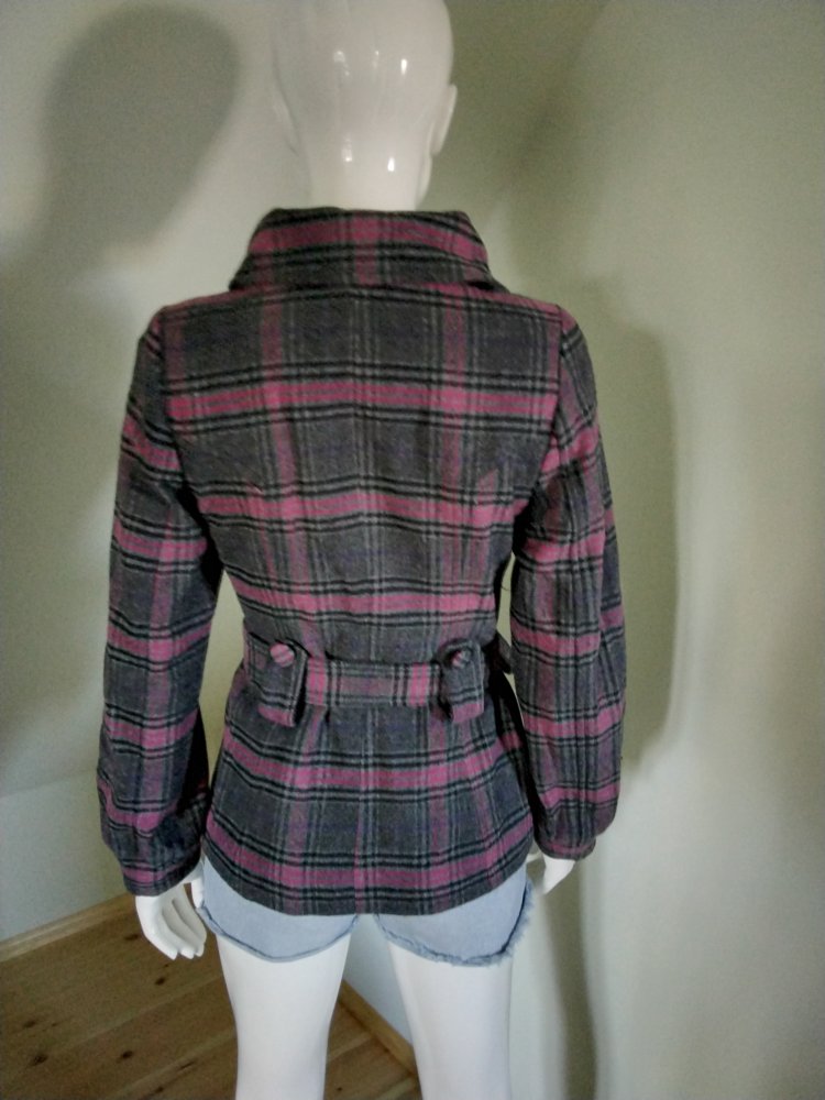 Chice Damenjacke mit Gürtel von H&M 