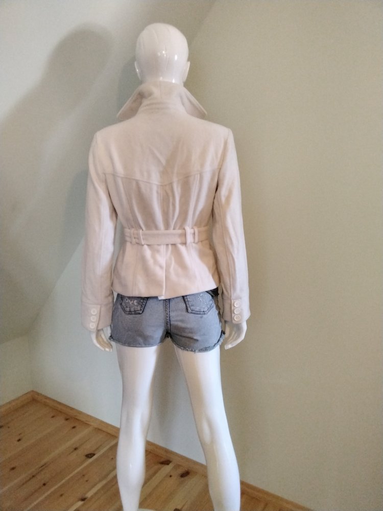 kuschelige, cremefarbene Jacke von Tally Weijl 