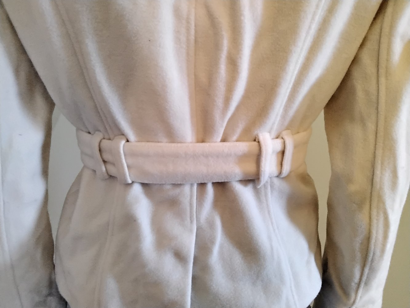 kuschelige, cremefarbene Jacke von Tally Weijl 