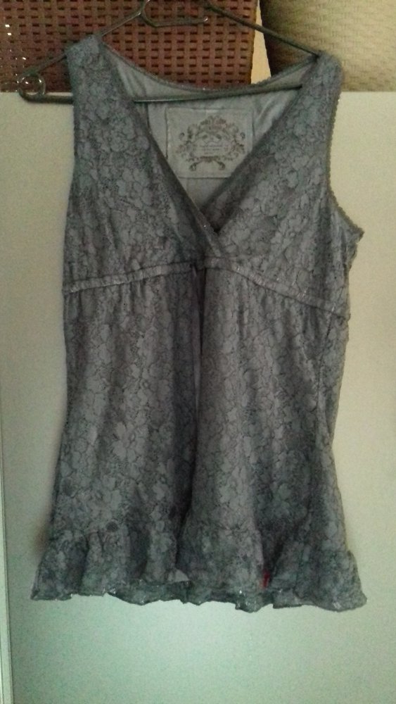 Tolles Oberteil in Größe M von edc  € 7,--