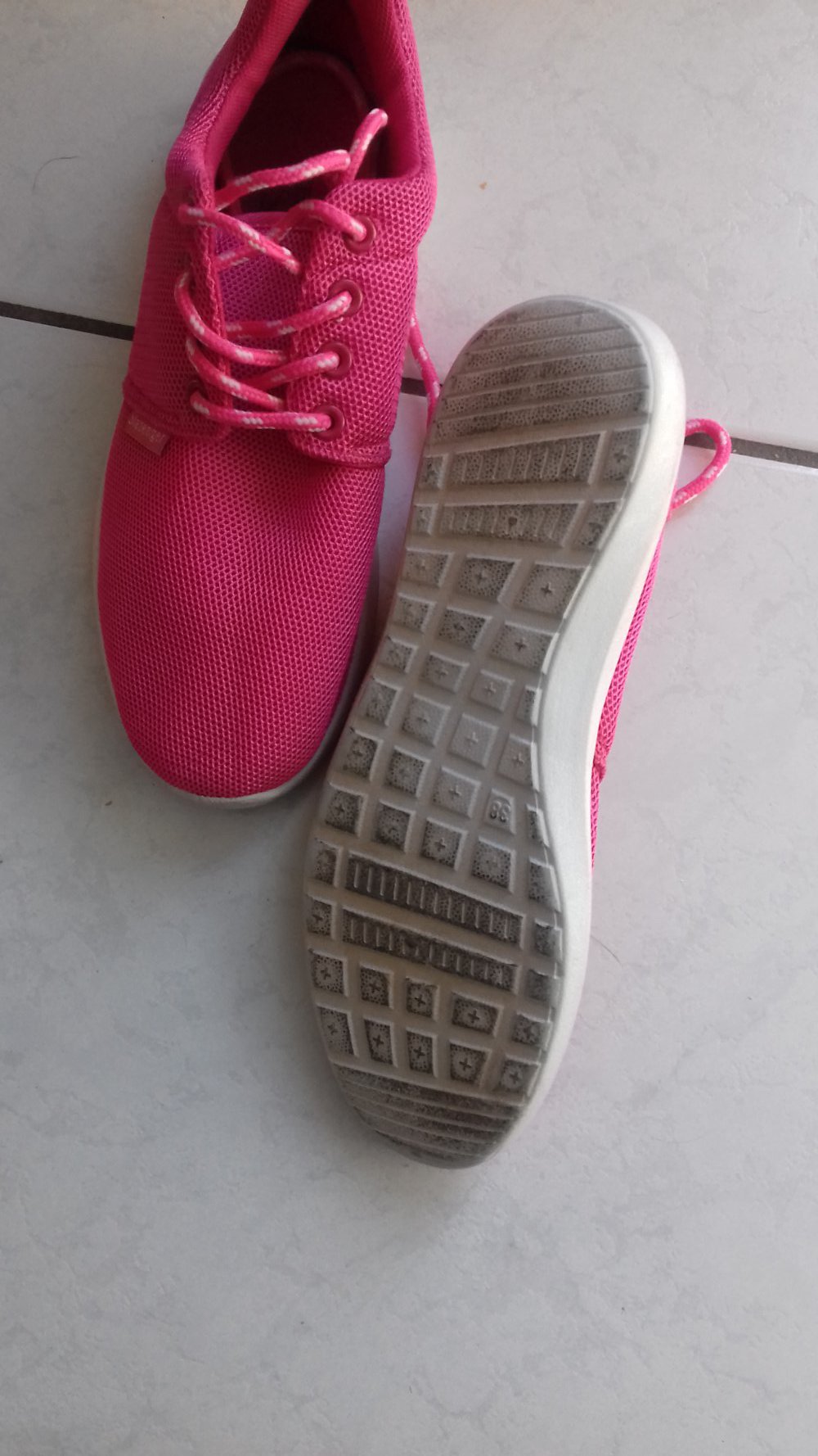 Slazenger Sportschuhe Gr. 38 in pink € 5,--