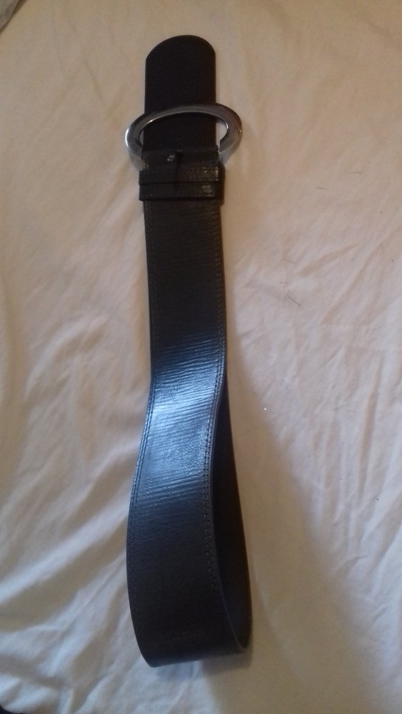 neuer Gürtel in grau Gr. 85 von bdc €2,--