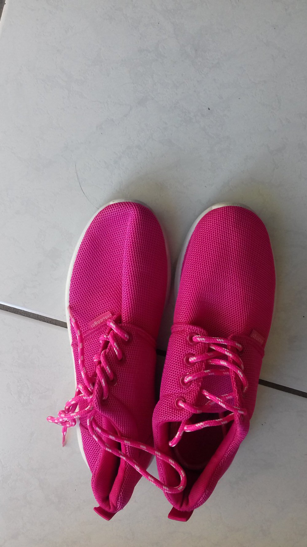 Slazenger Sportschuhe Gr. 38 in pink € 5,--
