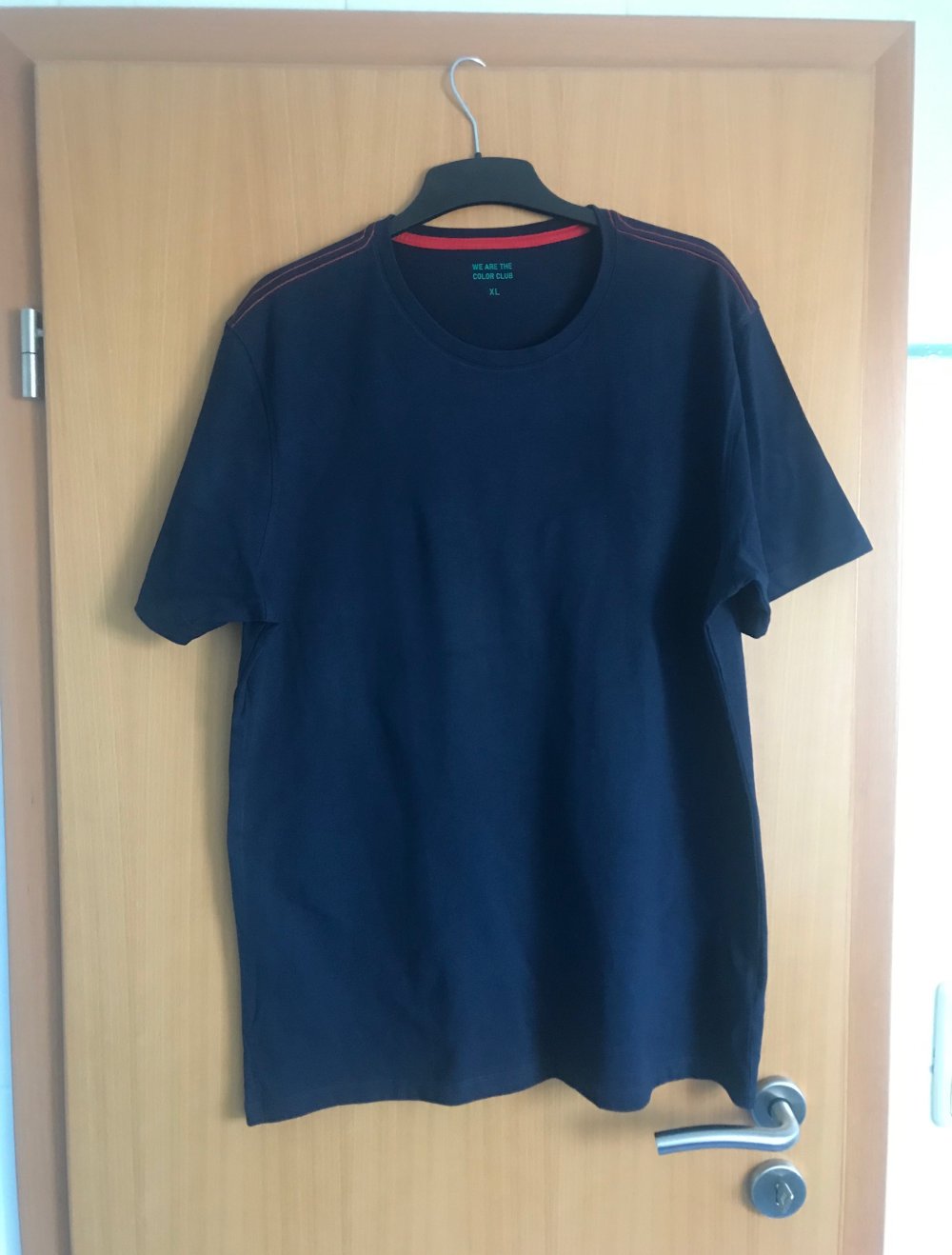 Tshirt von we are the colour club