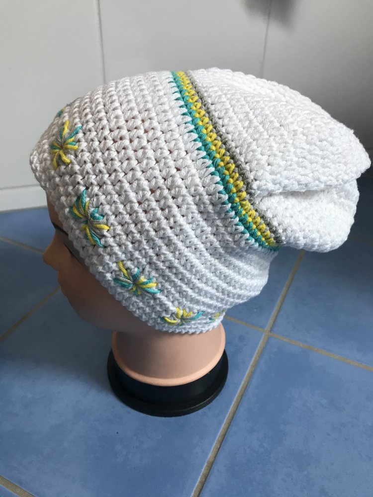 Mütze Beanie neu weiß 