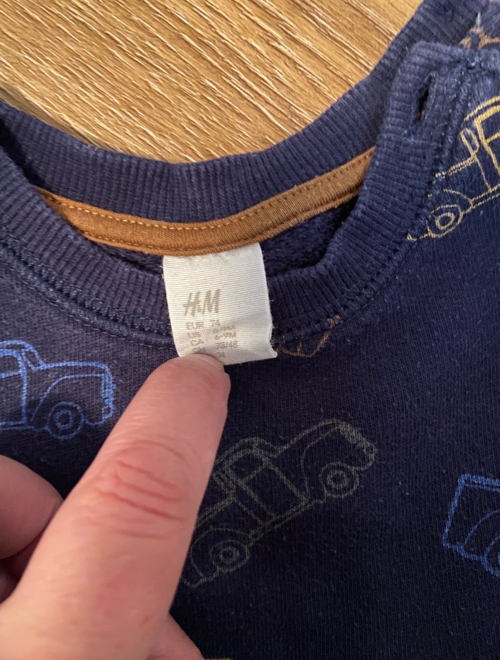 Jacke und 2 Pullover