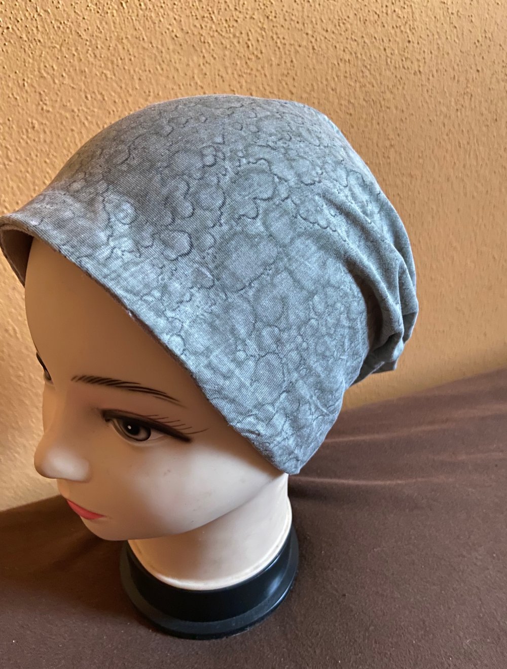 beanie grün tropfenmuster