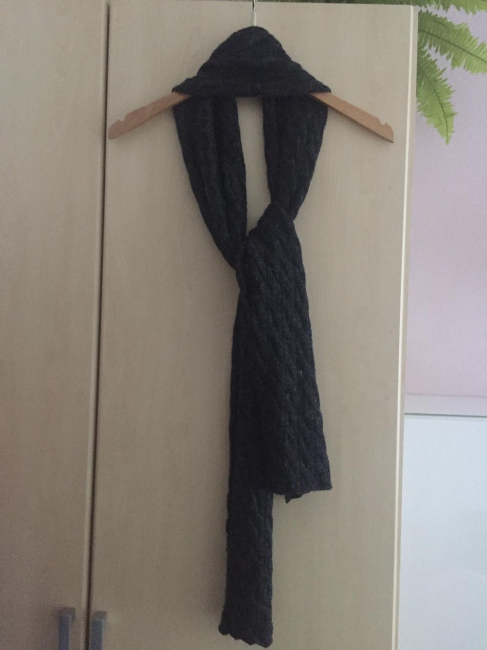 Damen Winter Strickschal neuwertig 