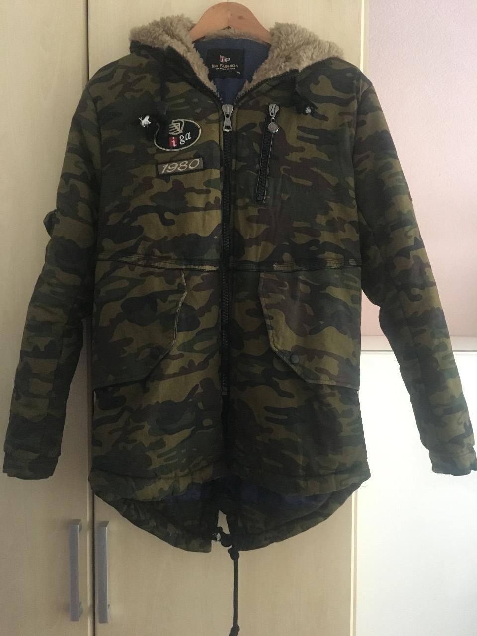 Jungen Kapuzenjacke  mit Flecktarn Gr. XXL top Zustand!