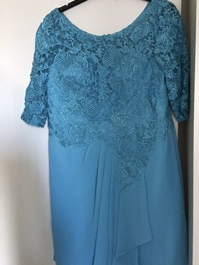Elegantes Kleid kurz
