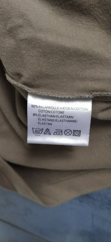 Formschönes T-Shirt 