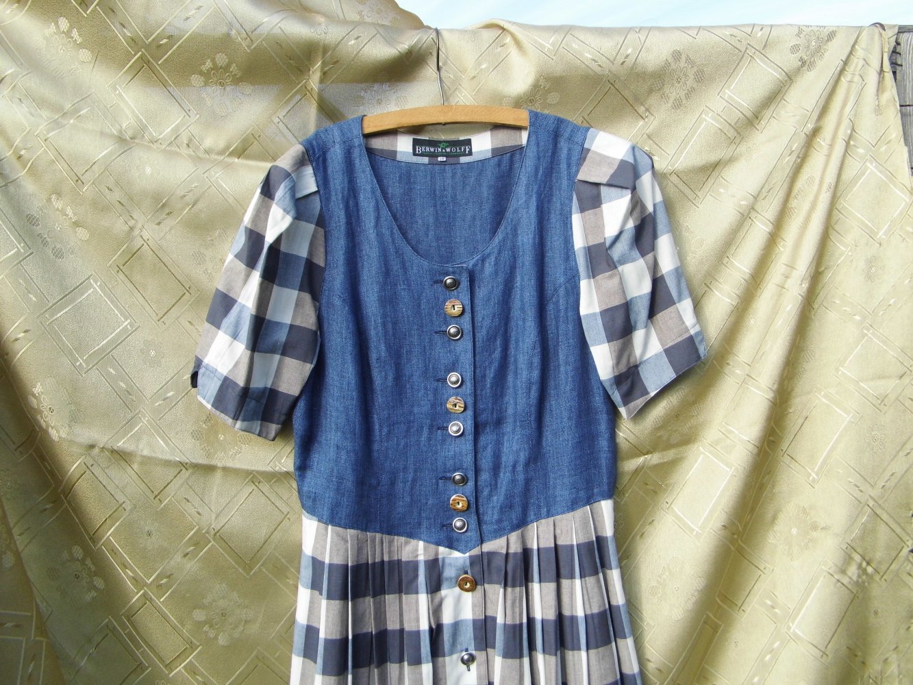 Beindruckendes Dirndl