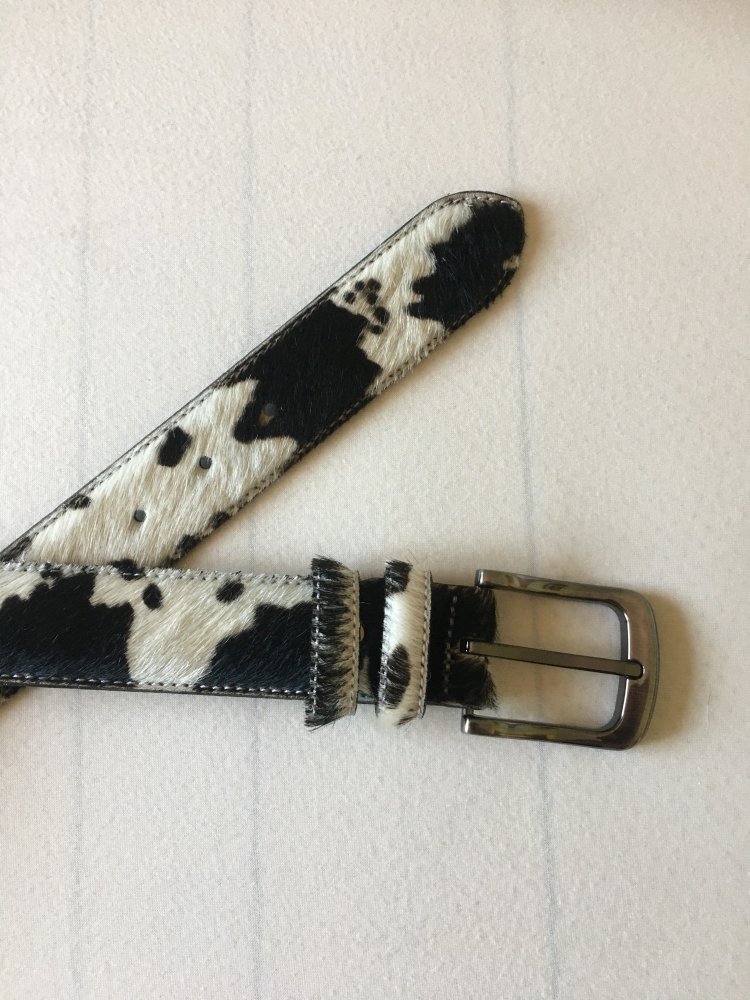 Gürtel aus Kuhfell