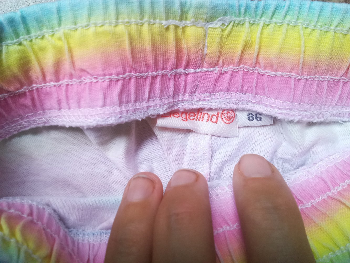 Shorts kurze Hose regenbogen bunt 86 Liegelind 100% Baumwolle