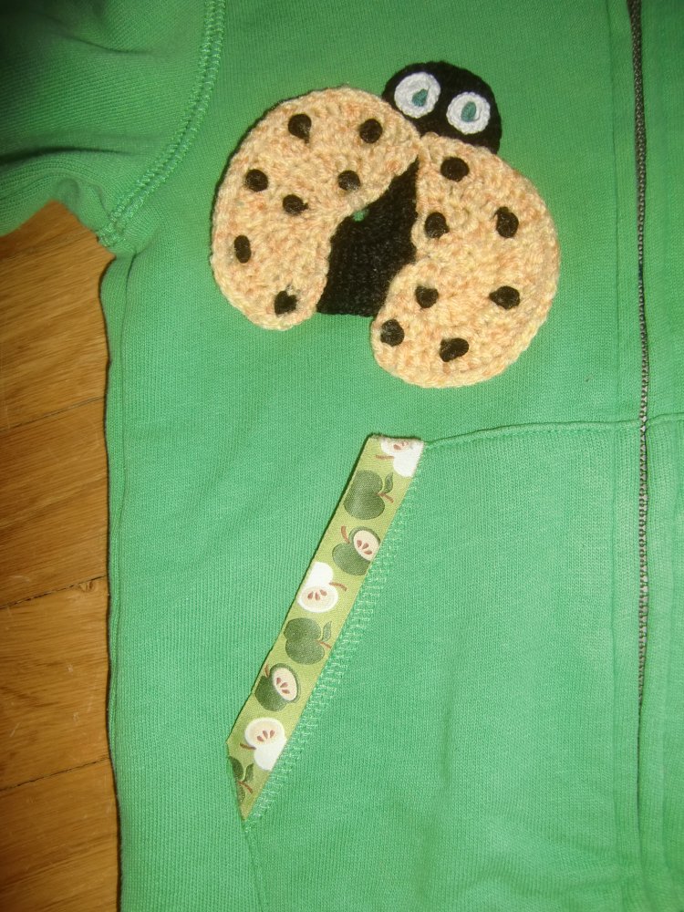 Sweatjacke H&M grün 86 handmade Marienkäfer upcycling