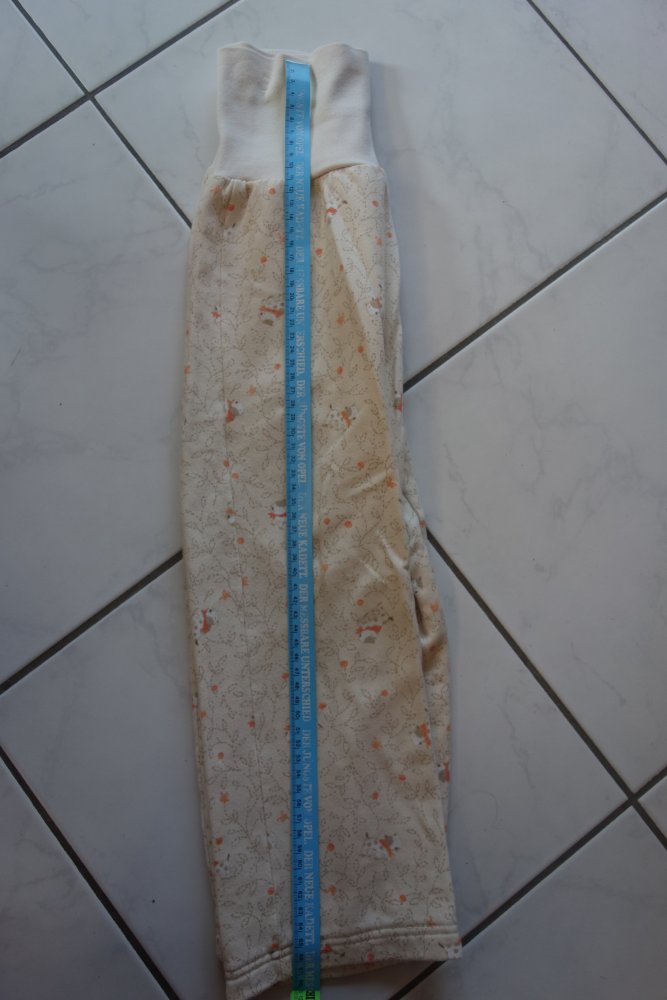 Schlupfhose handmade 116 beige Hunde