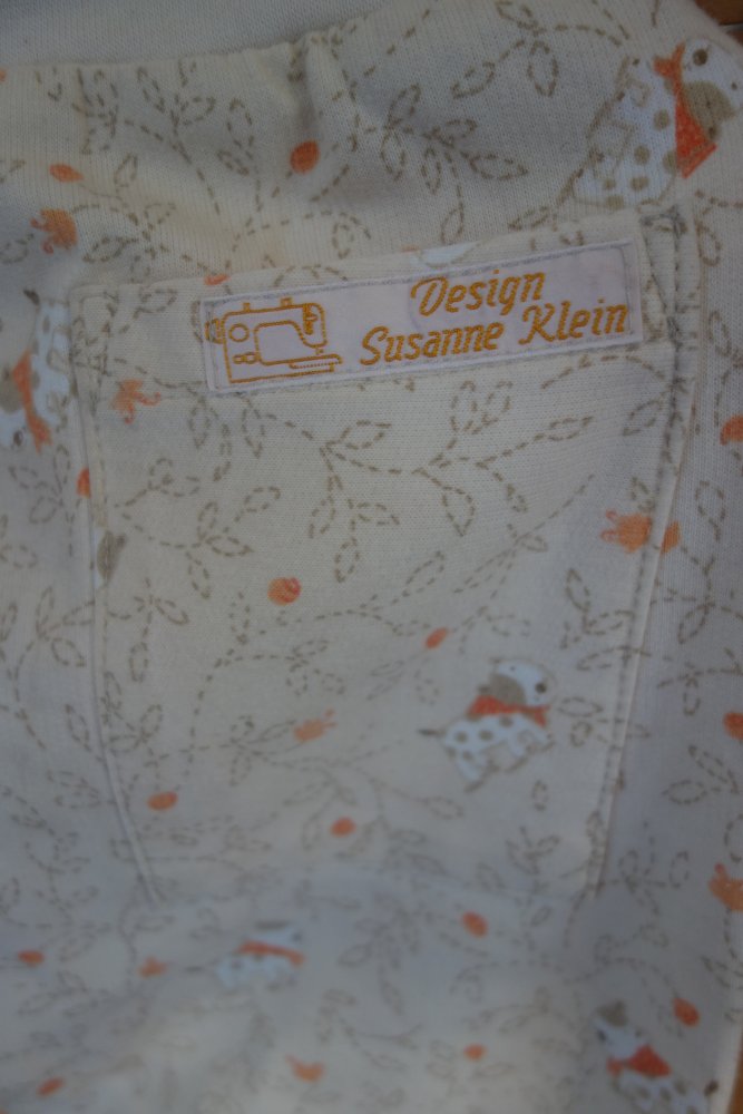 Schlupfhose handmade 116 beige Hunde