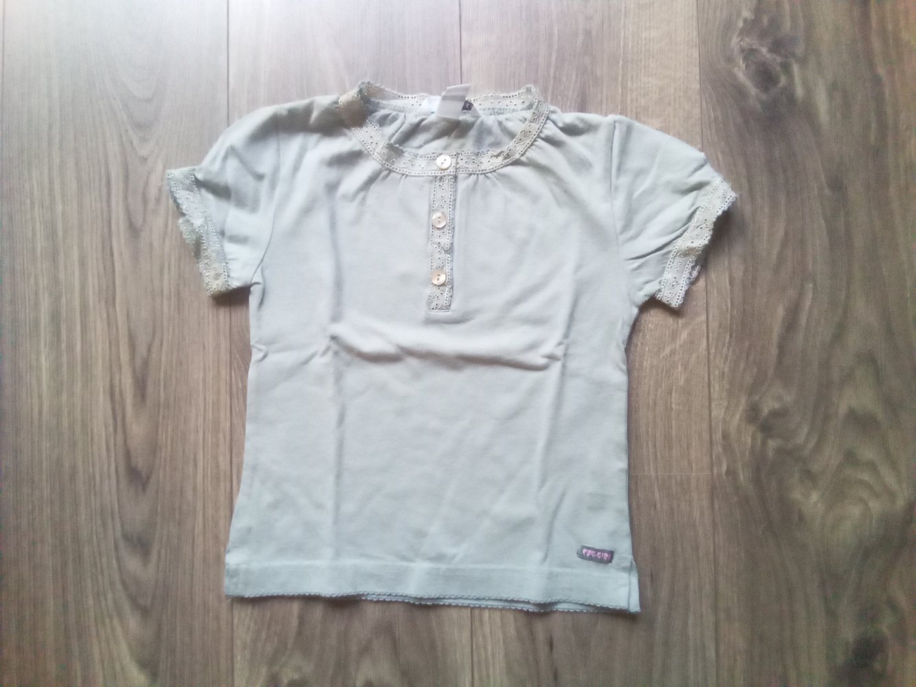 T-shirt H&M 104 khaki uni 100% Baumwolle Spitze