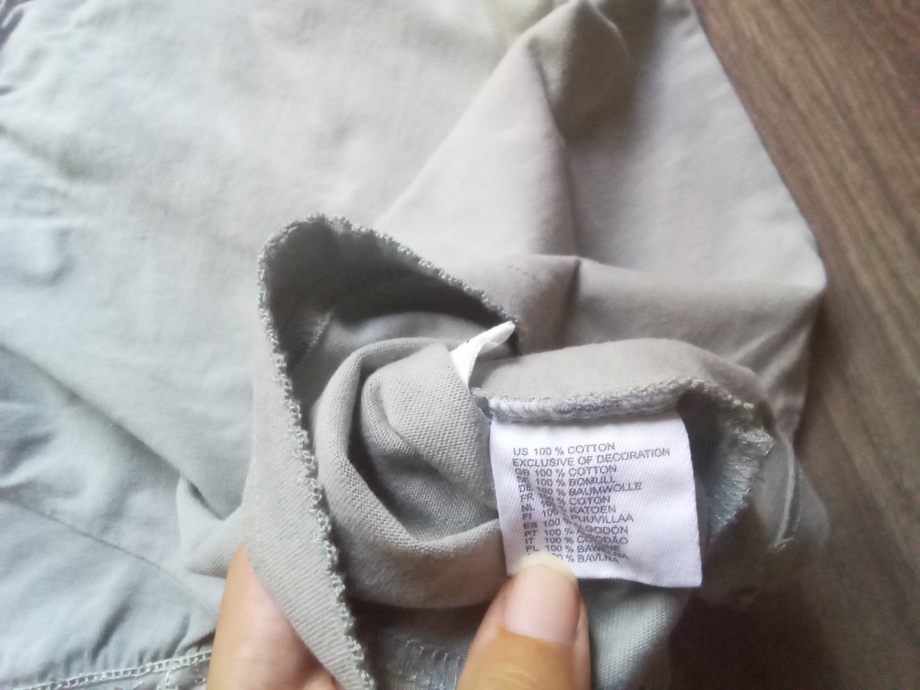 T-shirt H&M 104 khaki uni 100% Baumwolle Spitze